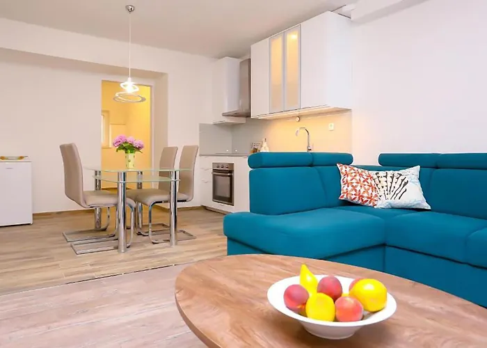 Appartement Amazing In Stobrec With Wifi Split